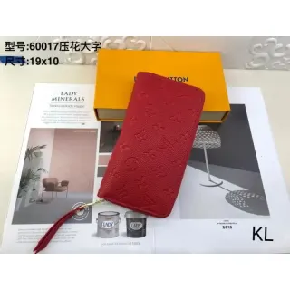 Louis Vuitton Red Neverfull Wallet — seller product photo