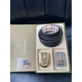 Burberry Classic Check Belt Set in Black — seller product photo