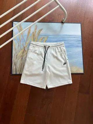 Nike Tech Fleece White Shorts — seller product photo