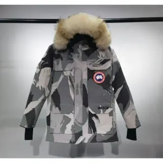 Canada Goose Chilliwack Camo Parka with Fur Hood — seller product photo