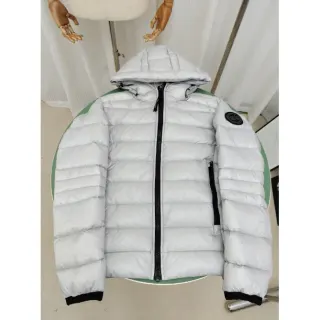 Canada Goose Chilliwack Light Grey Hooded Parka — seller product photo