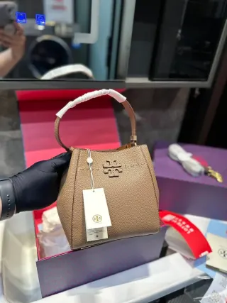 Tory Burch McGraw Pebble Grain Leather Bucket Bag Camel — seller product photo